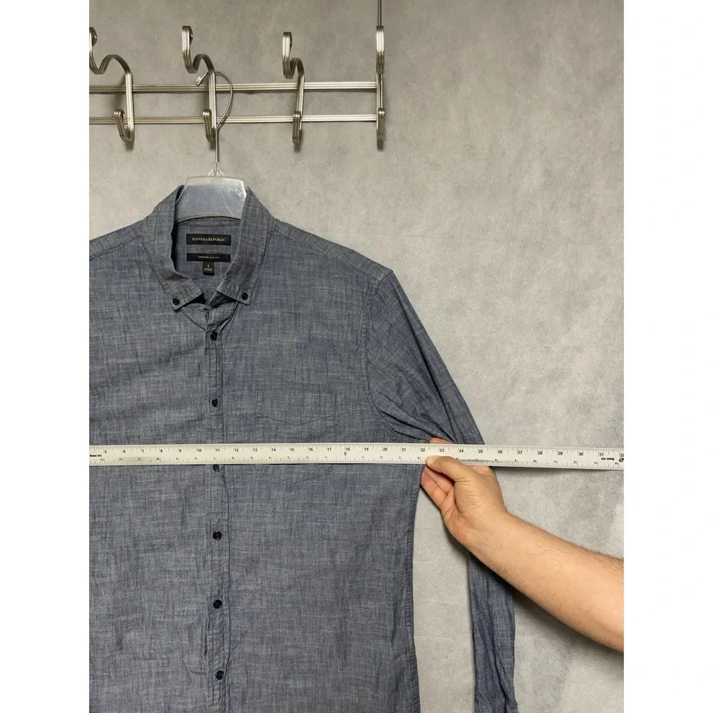 Banana Republic Shirt Men L Blue Chambray Untucked Slim Fit Button Up L/S Casual